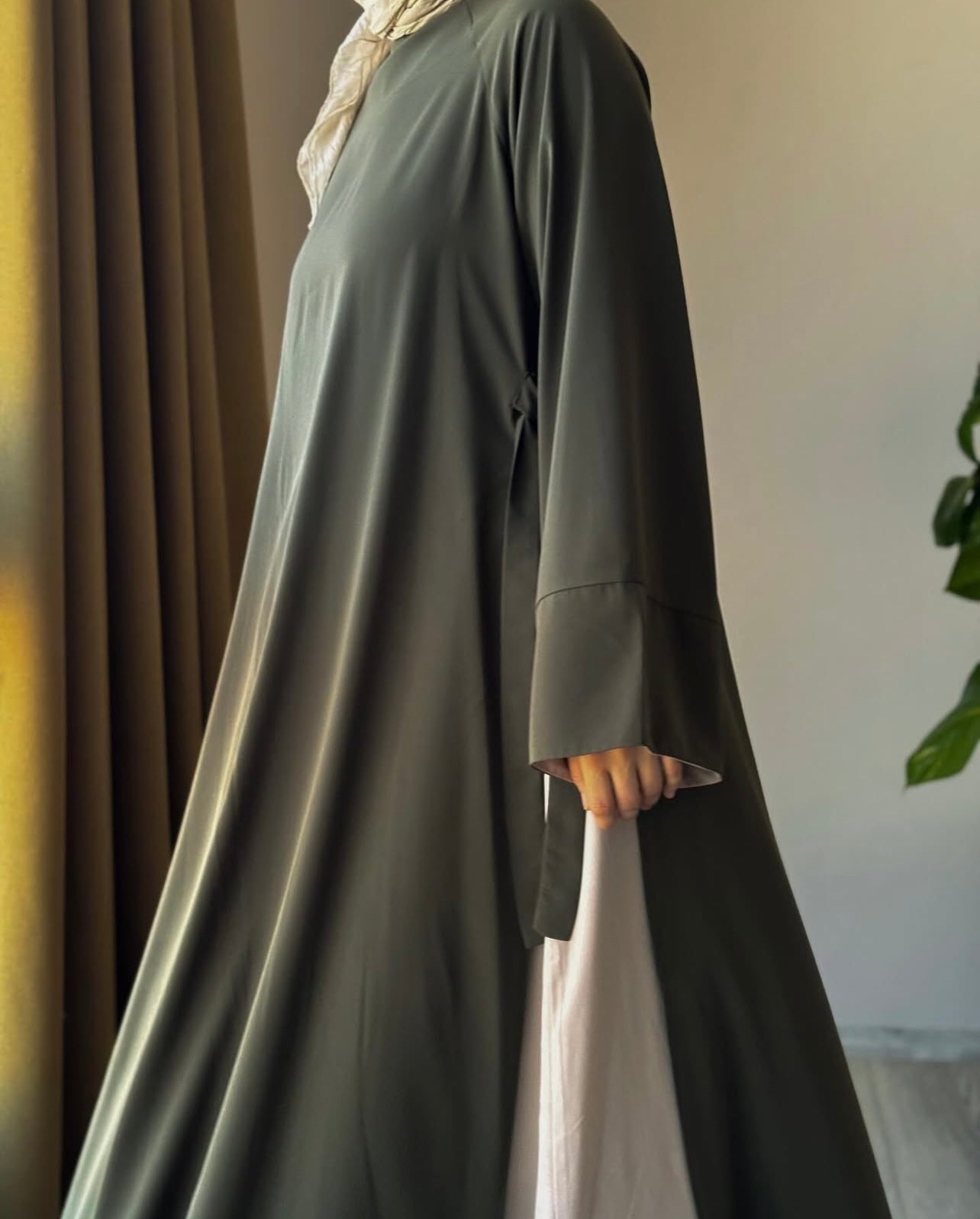 Ensemble “Sahara Olive” – 2 Pièces Élégantes