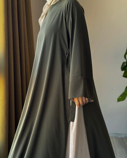 Ensemble “Sahara Olive” – 2 Pièces Élégantes